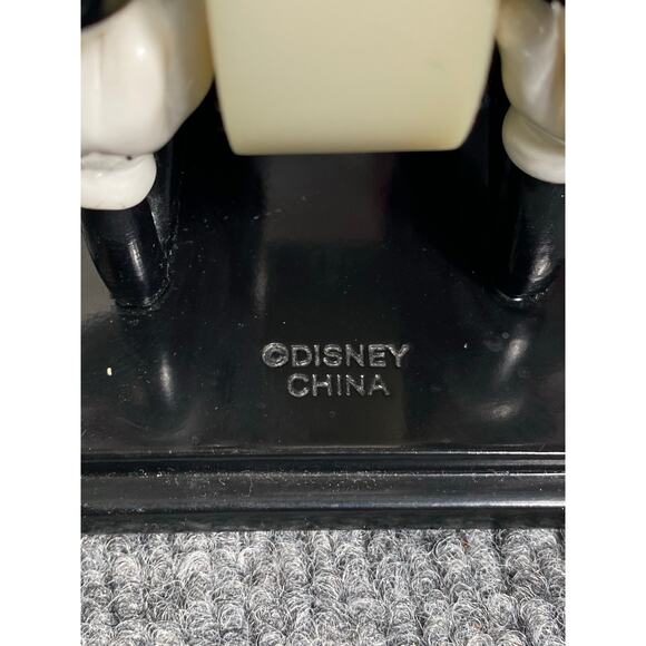 Disney WDCC - Mickey Mouse “The Delivery Boy”- 4 Piece Desk Accessories Set - Picture 6 of 6